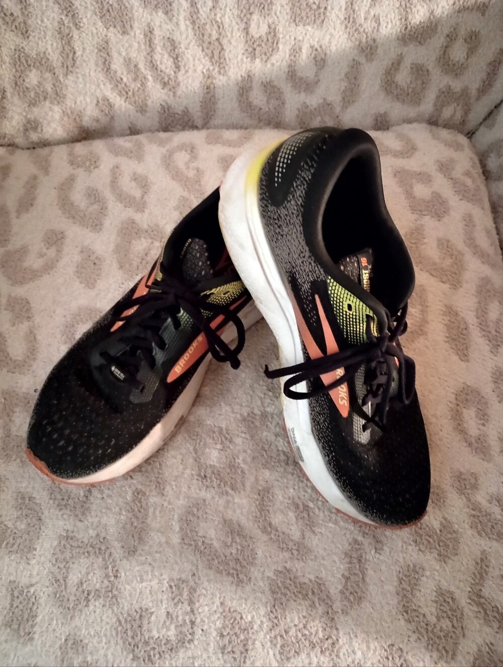Men's Brooks Ghost 16 GTX Gore-Tex Waterproof Running Shoes